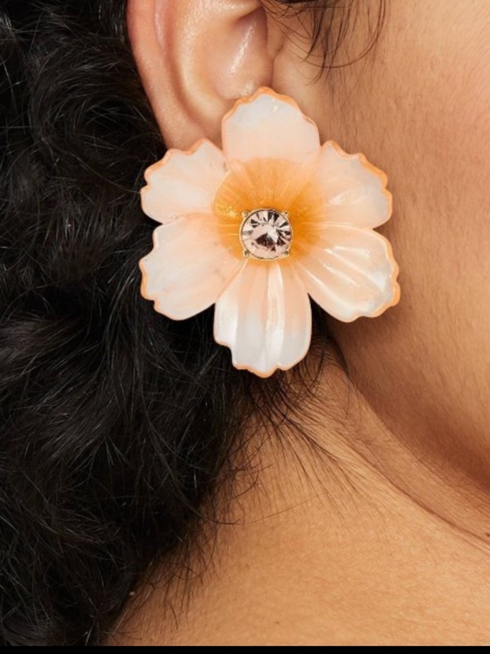 Flower earring